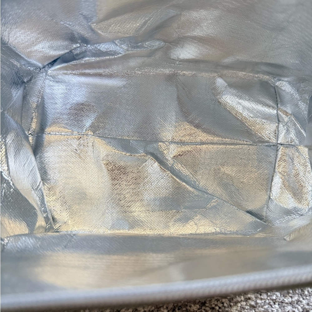 Gray Insulated Travel Bottle & Snack Pouch - Picture 4 of 5
